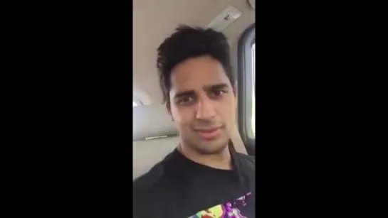 Akshay Kumar with Sidharth Malhotra doing Chutki And Shopkeeper Dubsmash by Gaurav Gera