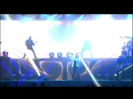 Within Temptation - In The Middle Of The Night (Lowlands 2011)