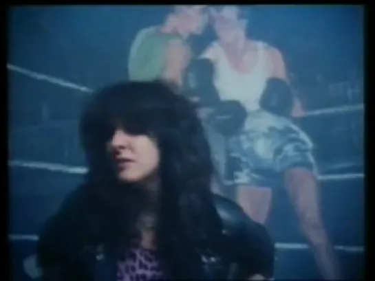 Girlschool - Play Dirty