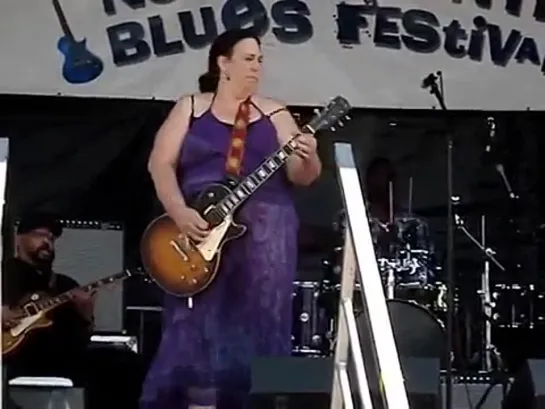 Joanna Connor - North Atlantic Blues fest 2014 -  Awesome Slide!