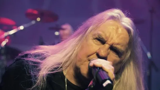 SAXON - Theres Something In Roswell