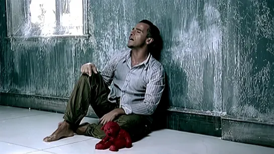 Eros Ramazzotti - Solo Ayer (Solo Ieri) (2003) [HD Remastered] 1080p