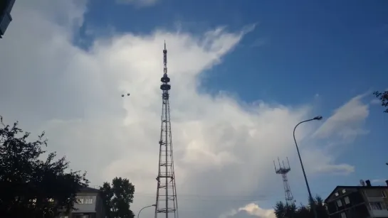 Шарообразные НЛО над городом! Ball-shaped UFOs over the city