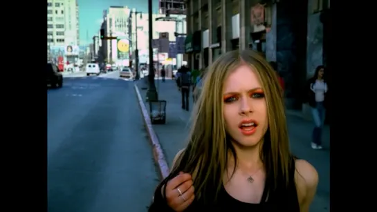 Avril Lavigne - Don't Tell Me [Remastering] (FullHD 1080p)