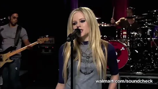 Avril Lavigne - I'm With You (Walmart Soundcheck 2007)