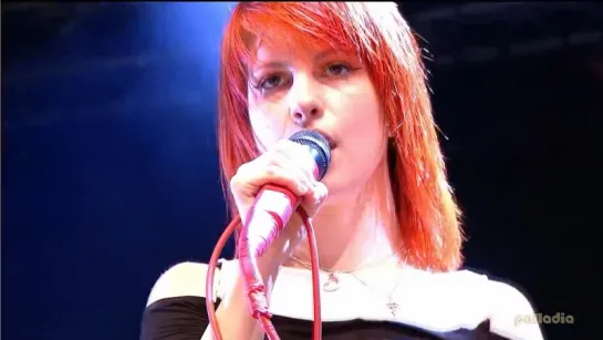 Paramore - Decode + Ignorance [BBC Radio 1s Big Weekend 2010] (FullHD 1080p)