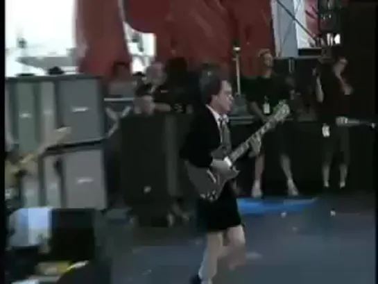 AC/DC - The Jack (Live At Downsview Park, Toronto 2003)