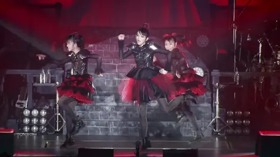 BABYMETAL – LEGEND "1997" – 15 – Catch me if you can (with Kami-Band)