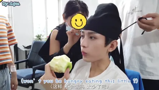 [ENGSUB] CHENGYI VLOG How Is It Like On Set