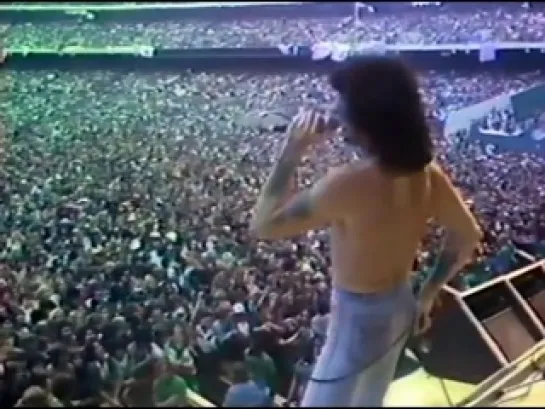 AC/DC - Highway To Hell (Live in Oakland Coliseum, 1979)