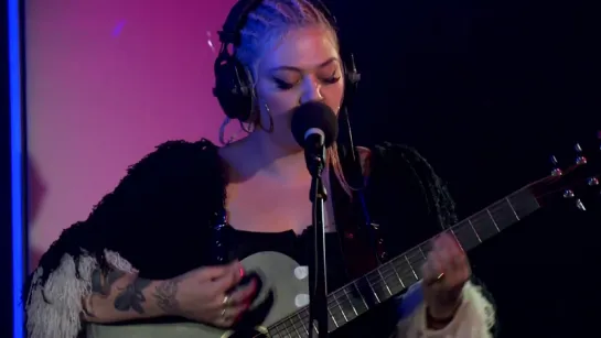 Elle King - Ex's & Oh's (Live in the Live Lounge 25.01.2016)