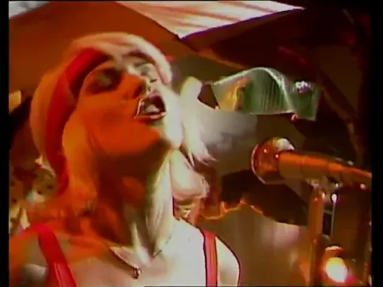 Blondie - Die Young Stay Pretty