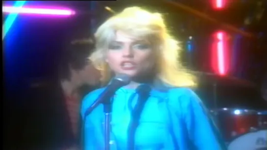 Blondie — (Im Always Touched By Your) Presence, Dear