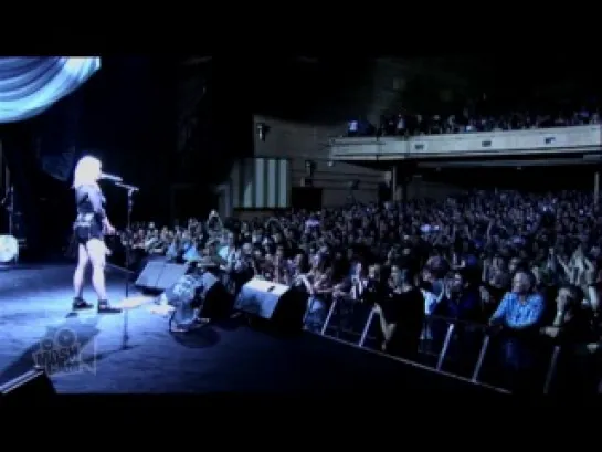 22. Blondie - Encore-Monologue-Intro - Live in Sydney