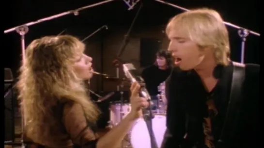 Stevie Nicks & Tom Petty - Stop Draggin' My Heart Around