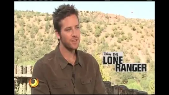 Maria Salas entrevista a Armie Hammer de The Lone Ranger - América TeVé