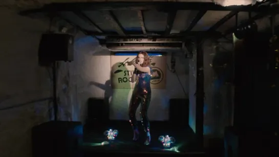 Sophie Ellis-Bextor - Crying At The Discotheque (Official Video)