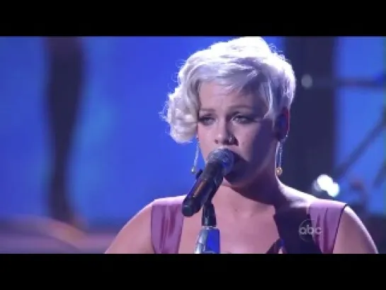 P!nk - «Sober» (live @ AMA)