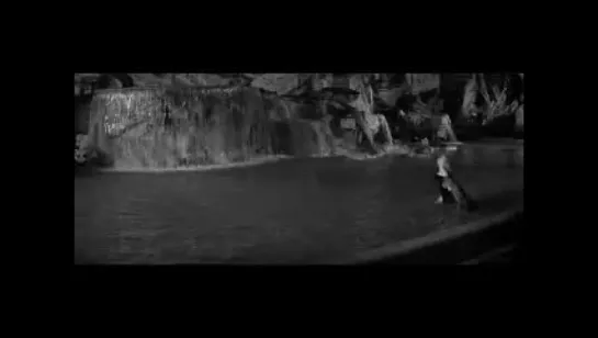 ФЕДЕРИКО ФЕЛЛИНИ - "Сладкая жизнь/La dolce vita" (1960 год) ФРАГМЕНТ (Фонтан Треви/La Fontana di Trevi)