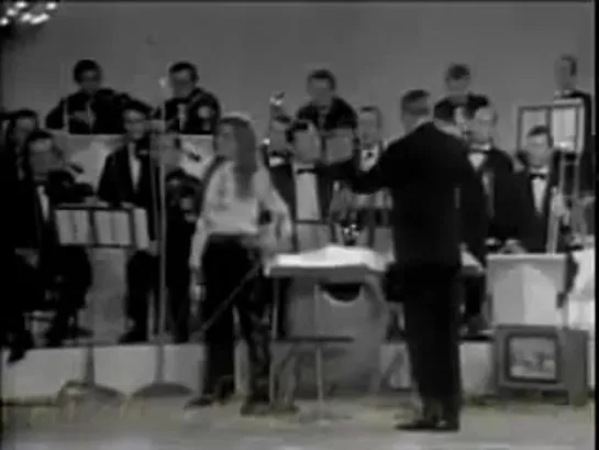 Dalida - 08.10.1968 (Si ça vous chante avec Claude Francois) Part 2 #