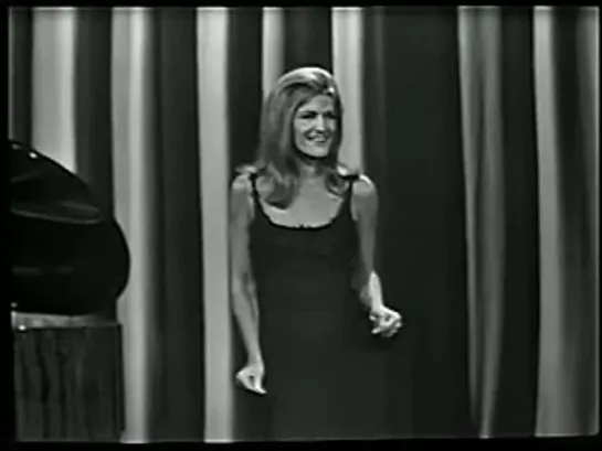 Dalida - Scandale dans la famille 31.10.1965 (Télé dimanche) #