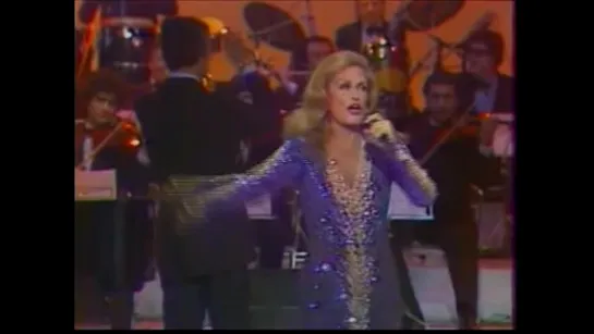 Dalida - La chanson du mundial 01.05.1982 (Champs Elysées (A2) #