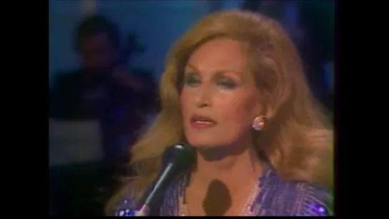 Dalida - Il pleut sur Bruxelles 01.05.1982 (Champs Elysées (A2) #