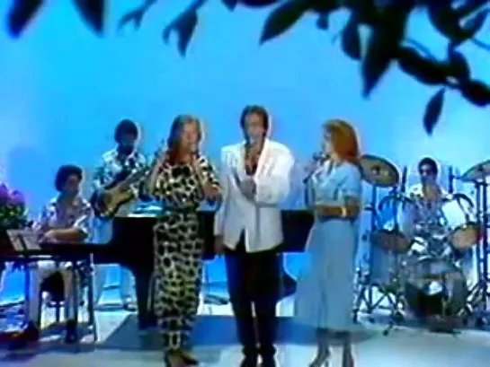 Dalida - Enfants de tous pays (trio A. Donna, Y. Lecoq) 09.08.1985 (Chapeau (A2) #