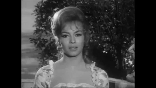 Michèle Mercier - Interview (1964)