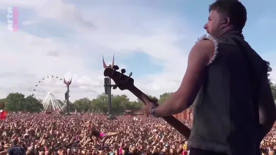 Bullet For My Valentine - Tears don't Fall (Live Part Hellfest Summer 2022)