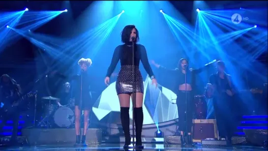 Demi Lovato - Confident (Live Idol Sverige 6.11.2015)