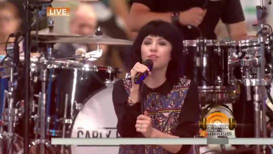 Carly Rae Jepsen - Run Away With Me (Live Today Show)