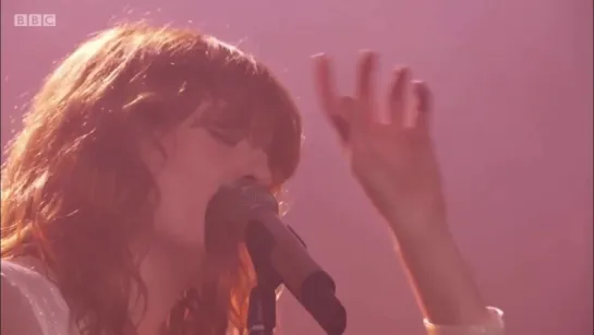 Florence + The Machine - Times Like These (Foo Fighters Cover) Glastonbury 26.06.2015