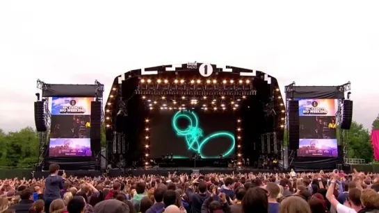 Olly Murs (Radio 1s Big Weekend 2015 Full Show)