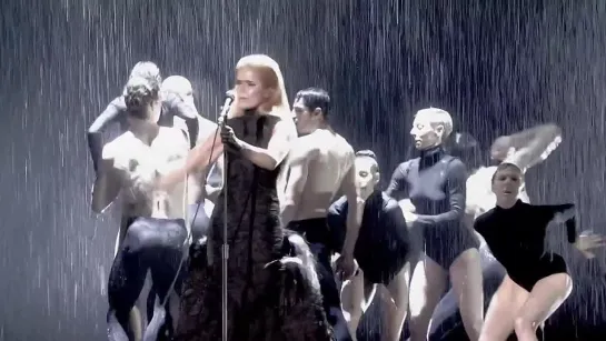 Paloma Faith - Only Love Can Hurt Like This (Liive At BRIT Awards 25.02.2015) Full HD