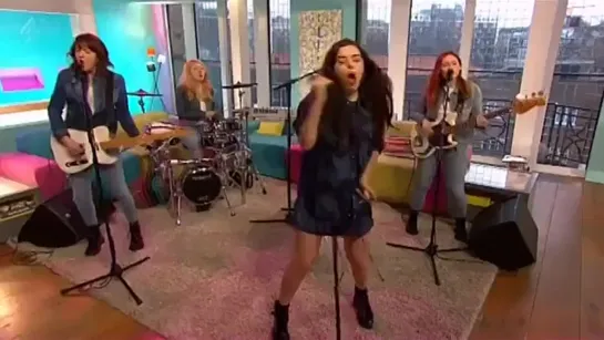 Charli XCX - Doing It (Live @ Sunday Brunch 15.02.2015)