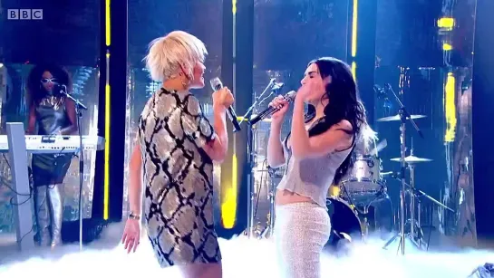 Charli XCX & Rita Ora - Doing It (Live @ The Graham Norton Show 13,02,2015)