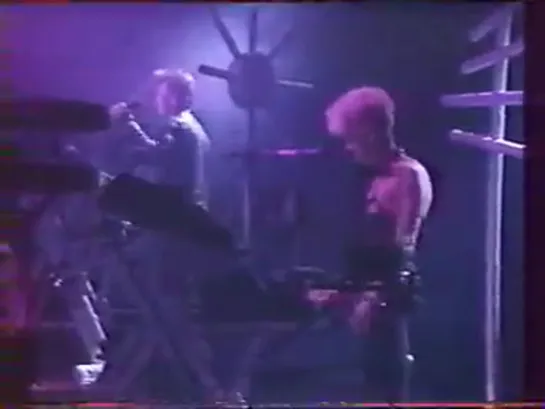 Depeche Mode - Fly On The Windscreen, Whistle Test, BBC, UK, (27.05.1986)