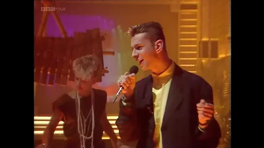 Depeche Mode - Its Called A Heart, Top Of The Pops, BBC, UK, (26.09.1985)