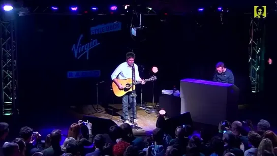 Noel Gallagher - Virgin Radio Italy 2012 (Full Concert)