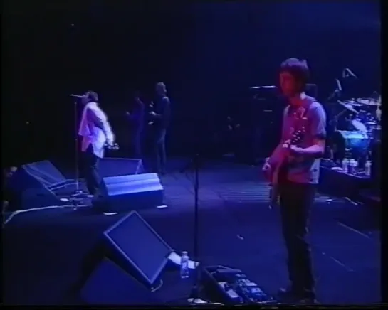 Oasis - Stand By Me (Live in Bangkok 2001)