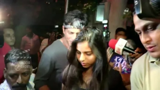 Shahrukh Khan With Daughter Suhana Spotted At Olive Bar