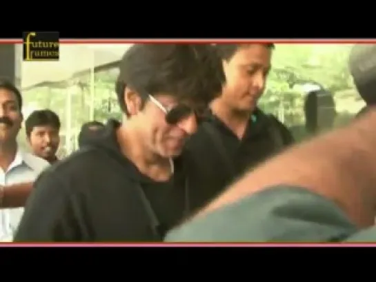 Shah Rukh Khan spotted at the airport