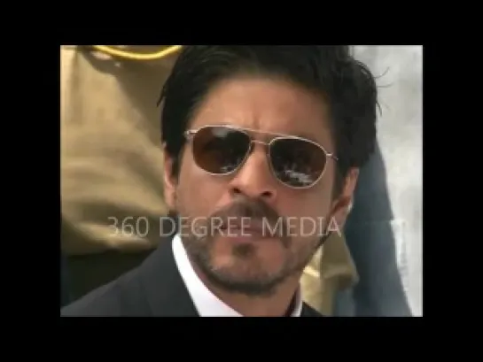 Shahrukh Khan looks dashing in Kashmir while shooting for untitled movie of Yash Chopra