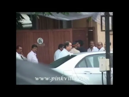 Shahrukh, Amitabh, Abhishek, Katrina visit Rajesh Khanna's residence post his death.