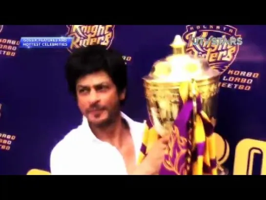 Shah Rukh Khan celebrates KKR victory with FANS