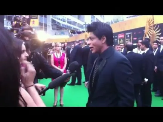 Shah Rukh Khan, Arjun Rampal at IIFA Green Carpet in Toronto