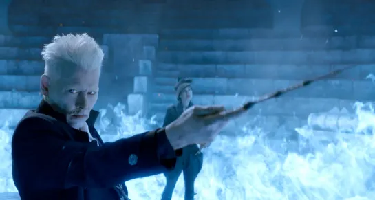 Gellert Grindelwald kills Leta Lestrange and fights the Aurors