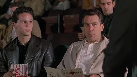 Бронкская история / A Bronx Tale (1993) Роберт Де Ниро, Чазз Пальминтери (Ненормативная лексика)