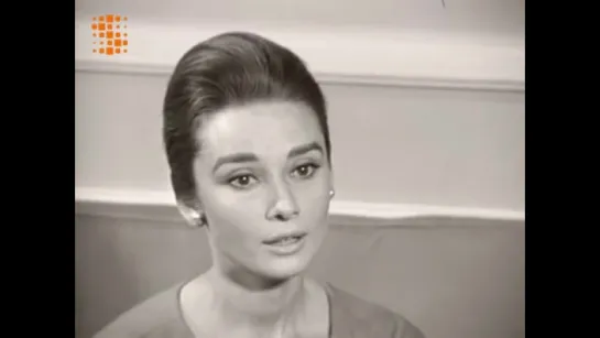 Audrey Hepburn French Interview 1959